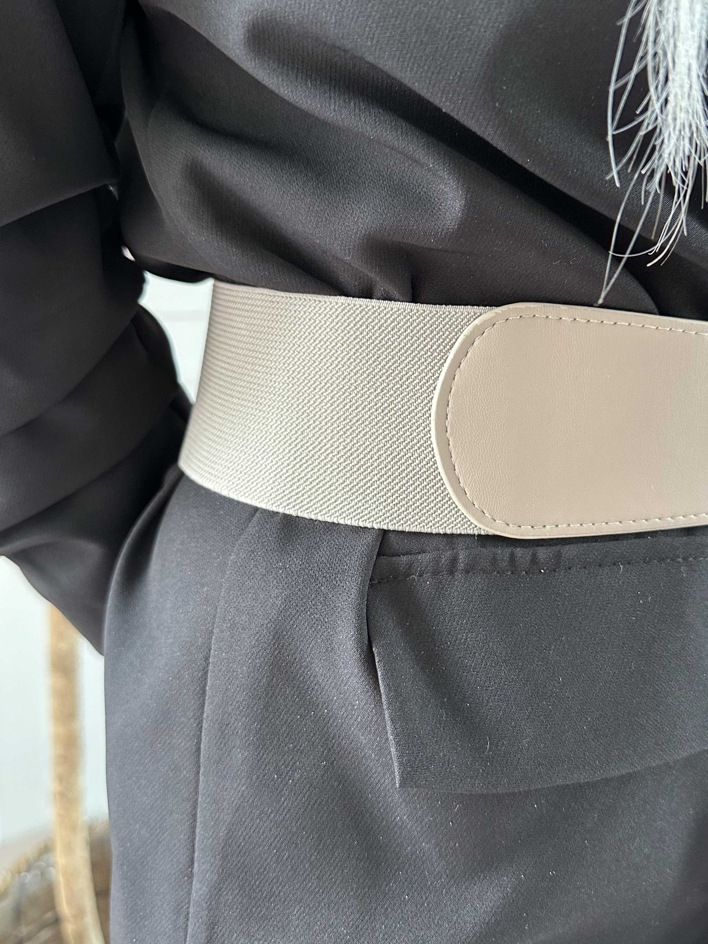 Dijana - Elastiskt midjebälte med spänne och pärlor